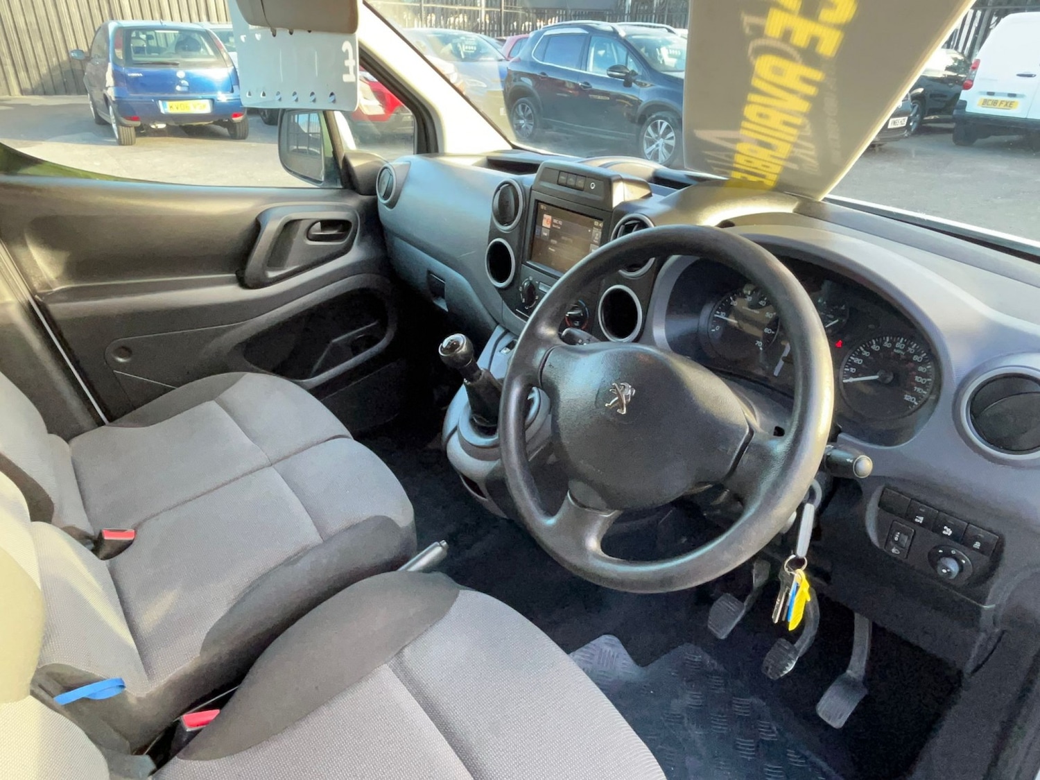 Used Peugeot Partner 2017 for sale - 76101103: Photo 10