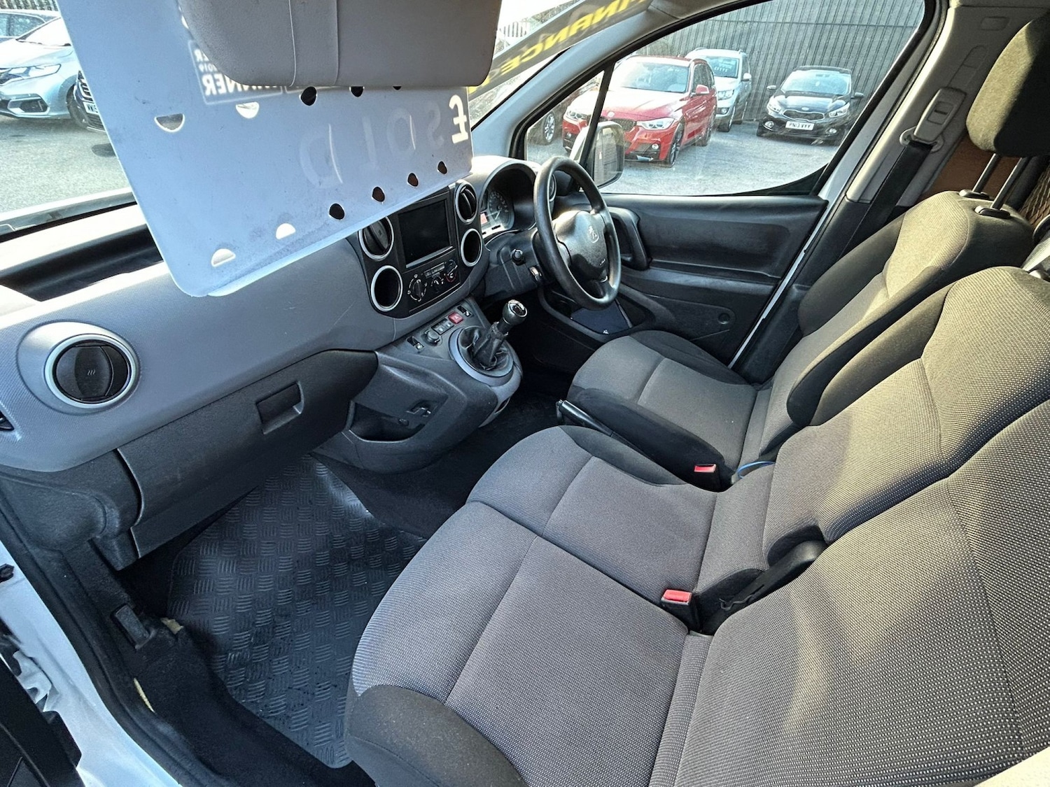 Used Peugeot Partner 2017 for sale - 76101103: Photo 11