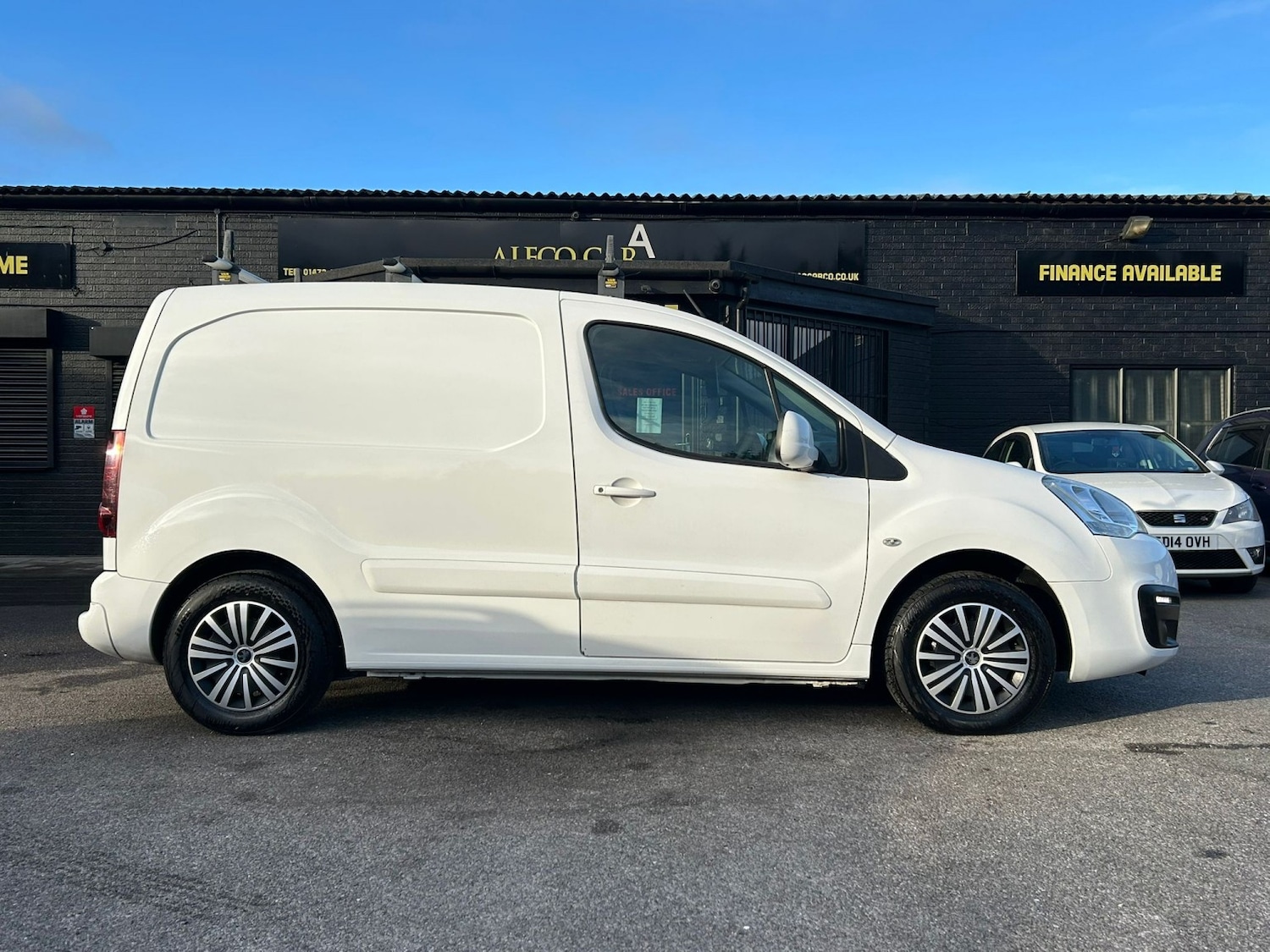 Used Peugeot Partner 2017 for sale - 76101103: Photo 6