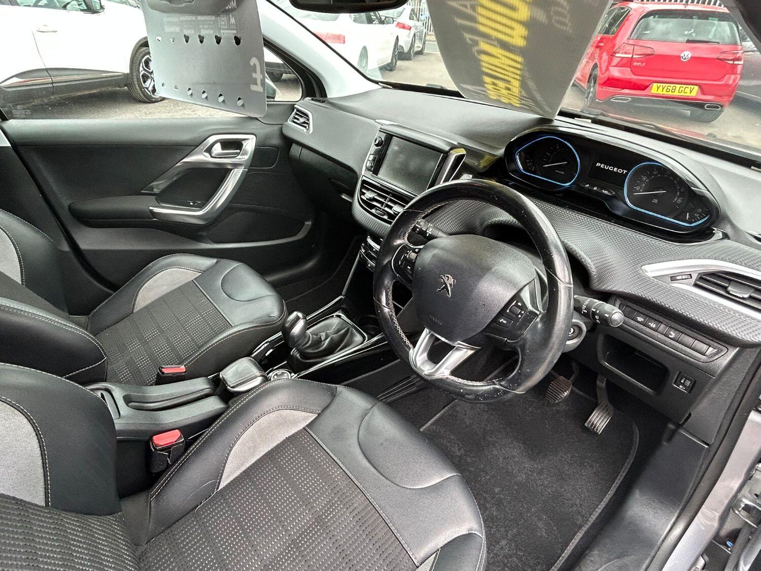 Used Peugeot 2008 2017 for sale - 75686118: Photo 12