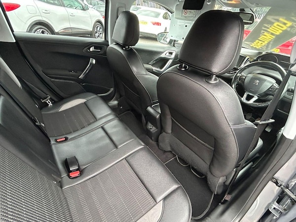 Used Peugeot 2008 2017 for sale - 75686118: Photo 12