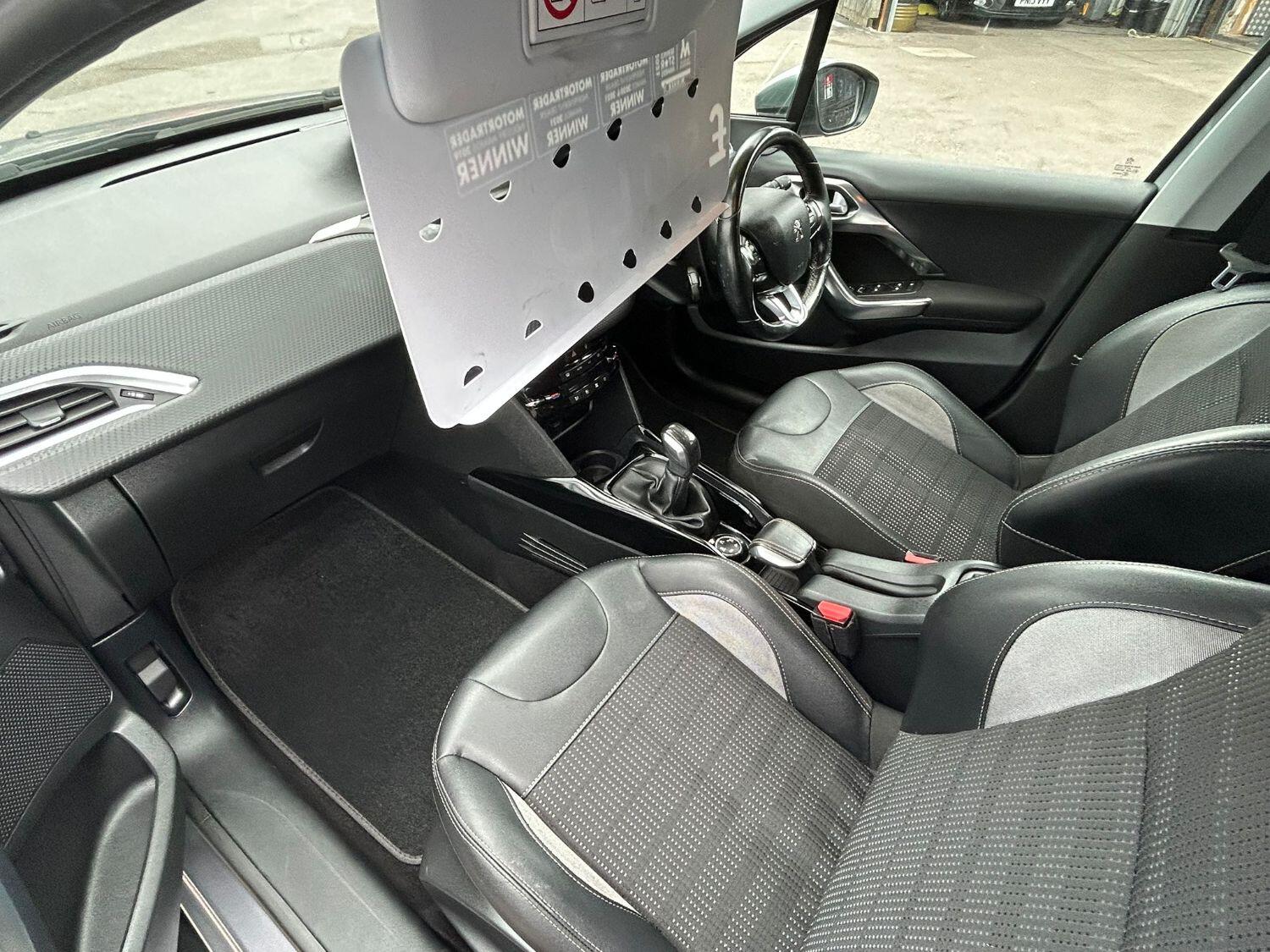 Used Peugeot 2008 2017 for sale - 75686118: Photo 13