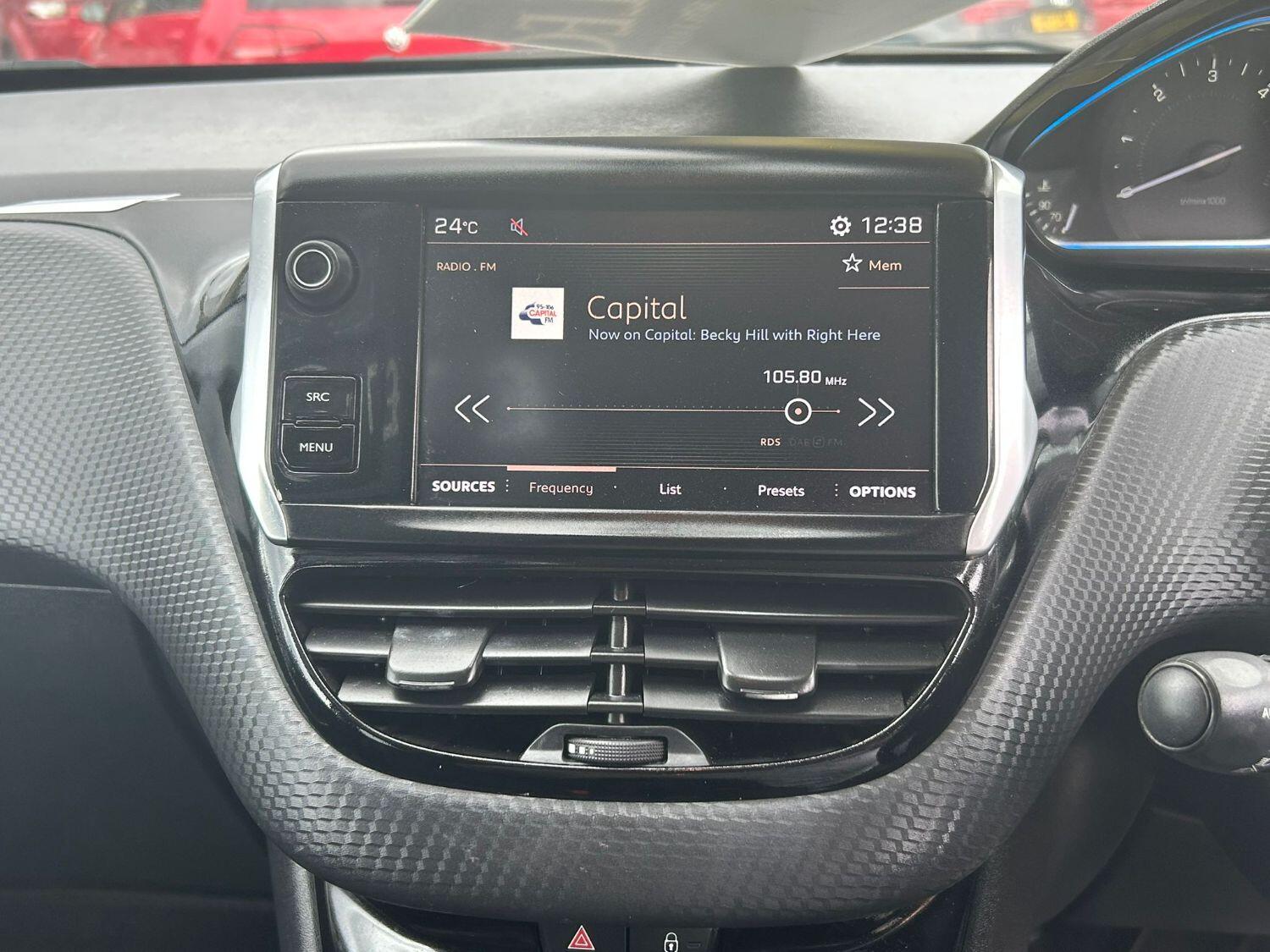 Used Peugeot 2008 2017 for sale - 75686118: Photo 17