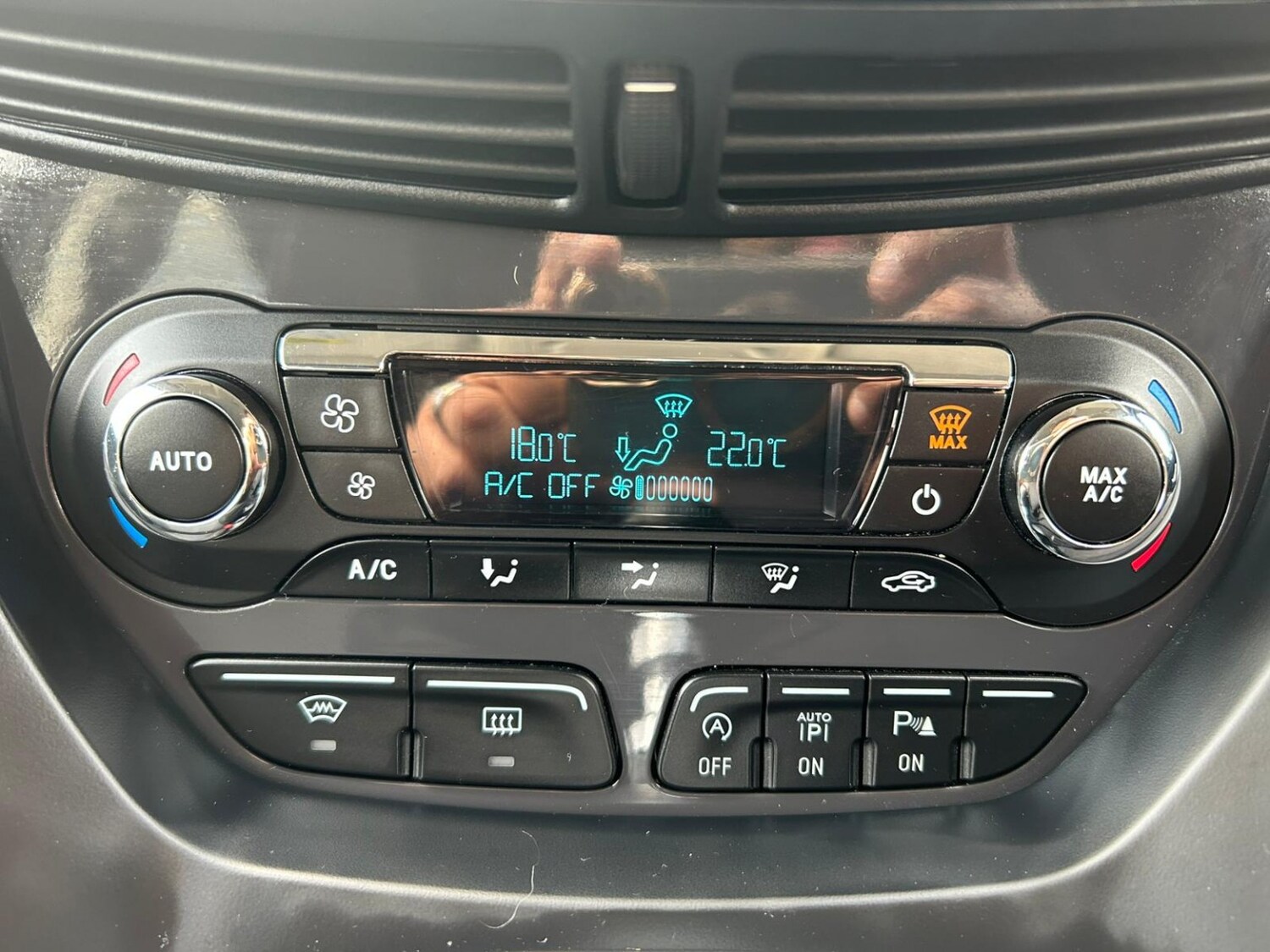 Used Ford Kuga 2016 for sale - 77643681: Photo 19