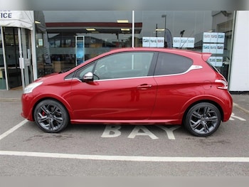 Used Peugeot 208 2014 for sale - 76352081: Photo