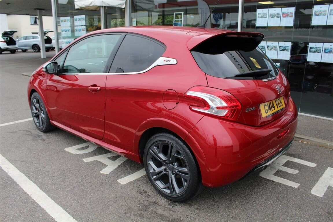 Used Peugeot 208 2014 for sale - 76352081: Photo 3