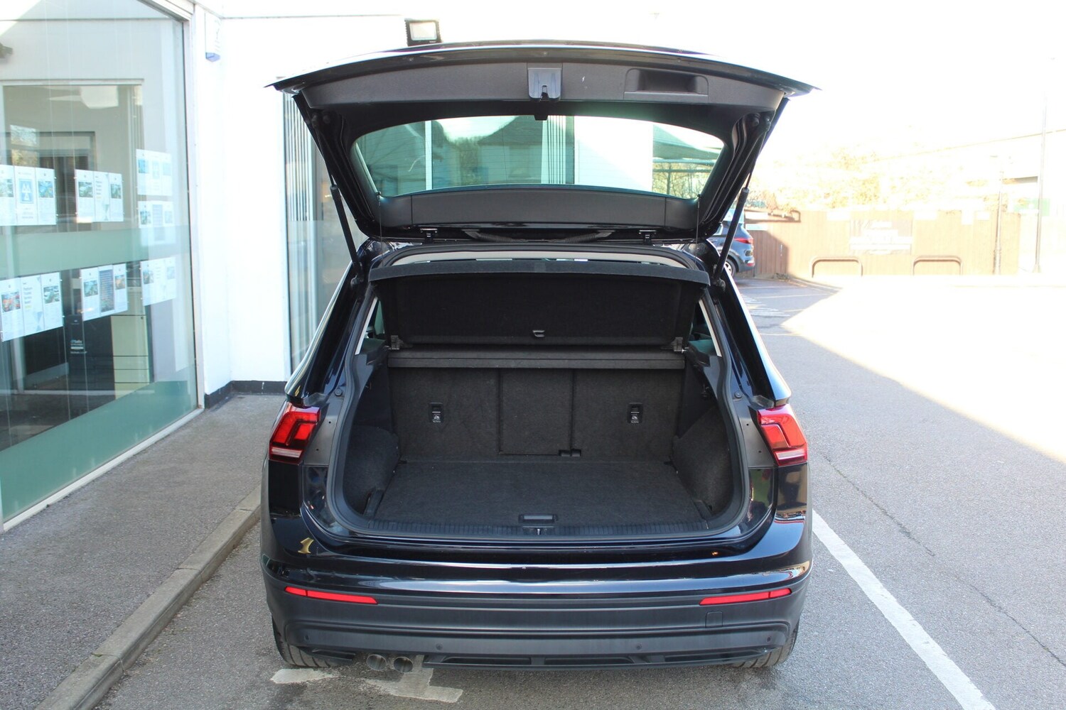 Used Volkswagen Tiguan 2018 for sale - 77490804: Photo 30