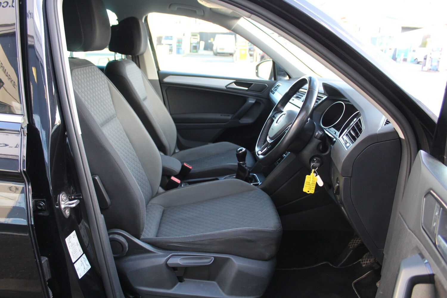 Used Volkswagen Tiguan 2018 for sale - 77363359: Photo 29