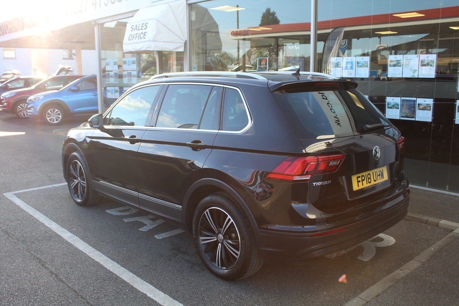 Used Volkswagen Tiguan 2018 for sale - 77363359: Photo 3