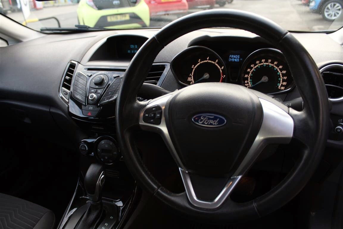 Used Ford Fiesta 2013 for sale - 76985210: Photo 13