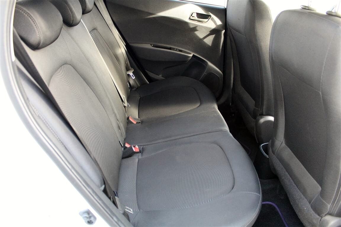 Used Hyundai i10 2019 for sale - 76594892: Photo 9