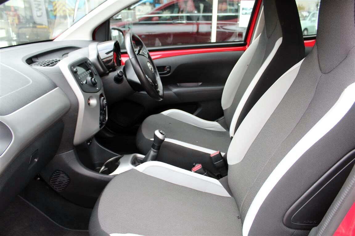 Used Toyota AYGO 2015 for sale - 76375072: Photo 7