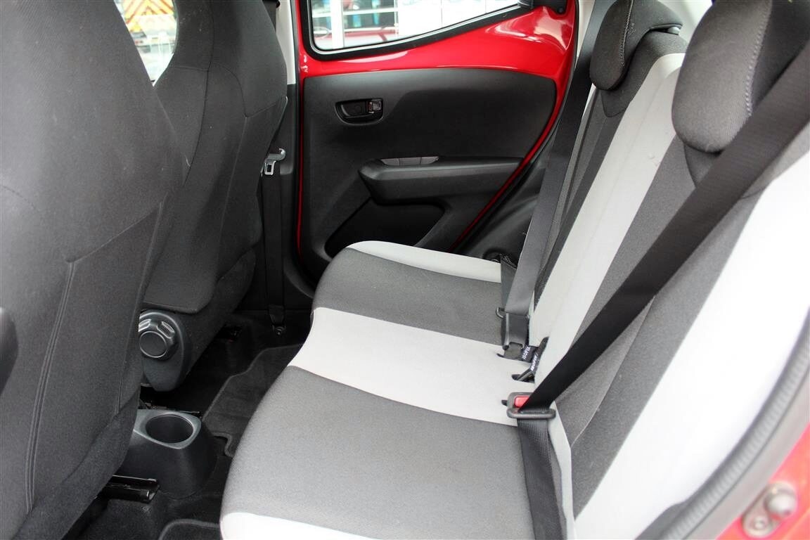Used Toyota AYGO 2015 for sale - 76375072: Photo 8