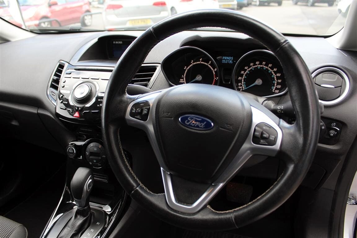 Used Ford Fiesta 2015 for sale - 76352091: Photo 13