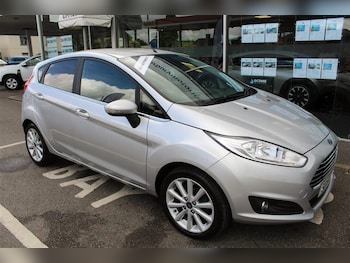 Used Ford Fiesta 2015 for sale - 76352091: Photo