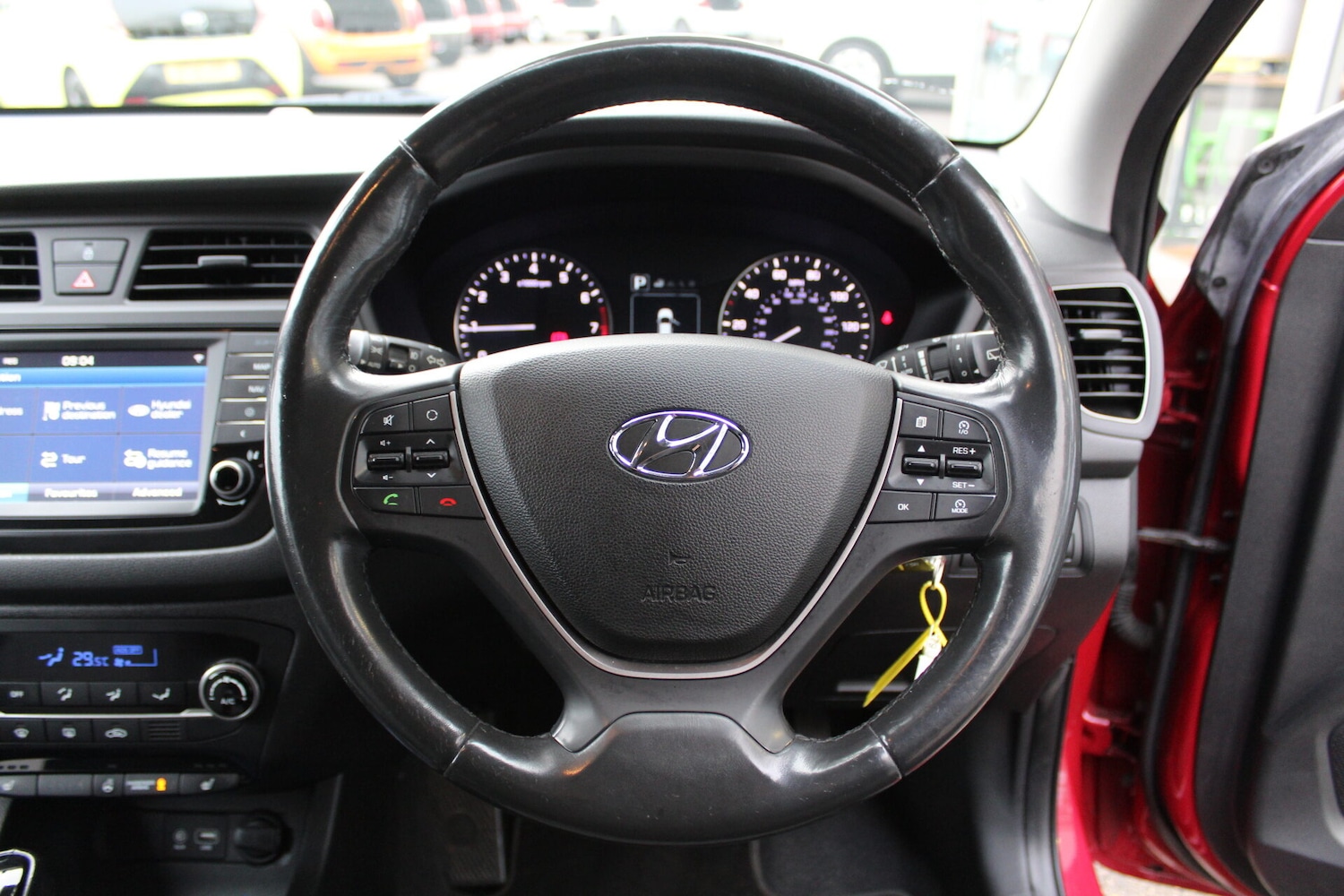 Used Hyundai i20 2018 for sale - 76365754: Photo 10