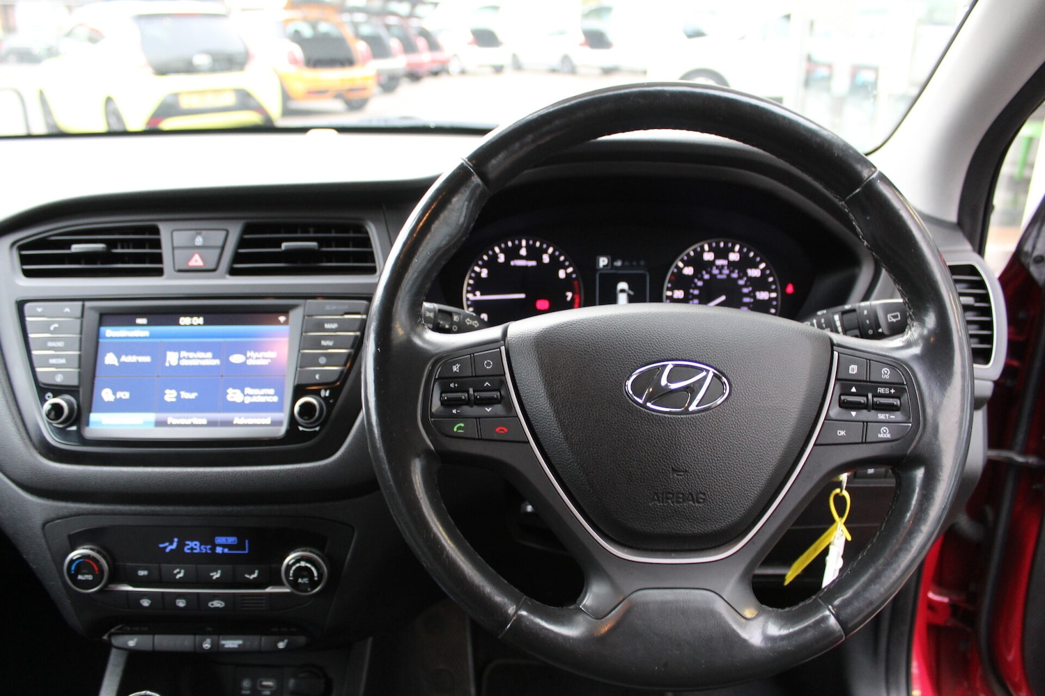 Used Hyundai i20 2018 for sale - 76365754: Photo 11