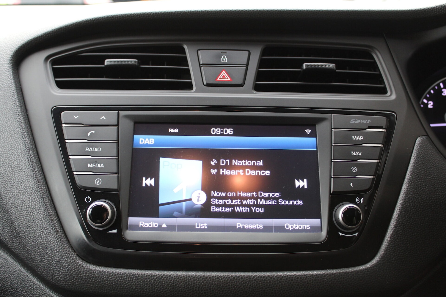 Used Hyundai i20 2018 for sale - 76365754: Photo 18
