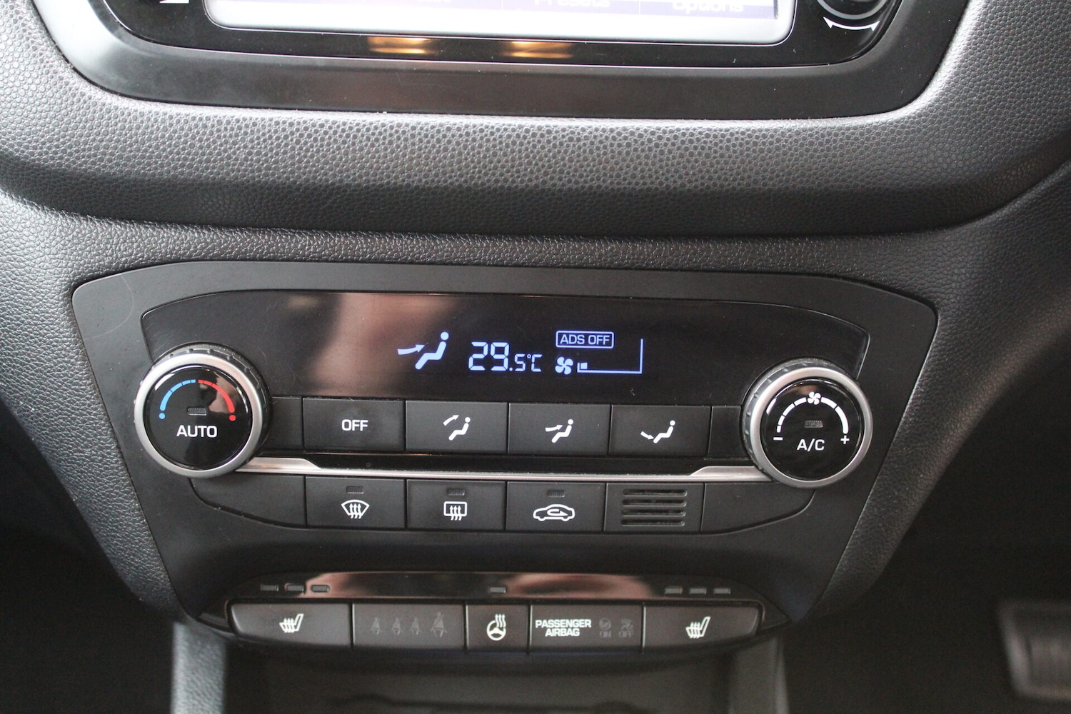 Used Hyundai i20 2018 for sale - 76365754: Photo 19