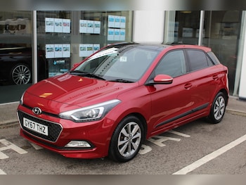 Used Hyundai i20 2018 for sale - 76365754: Photo