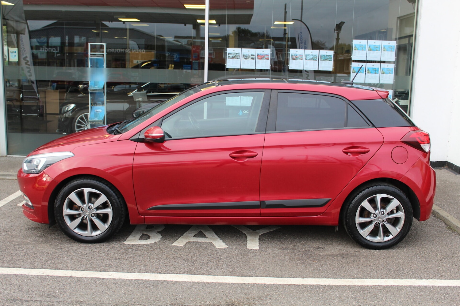 Used Hyundai i20 2018 for sale - 76365754: Photo 2
