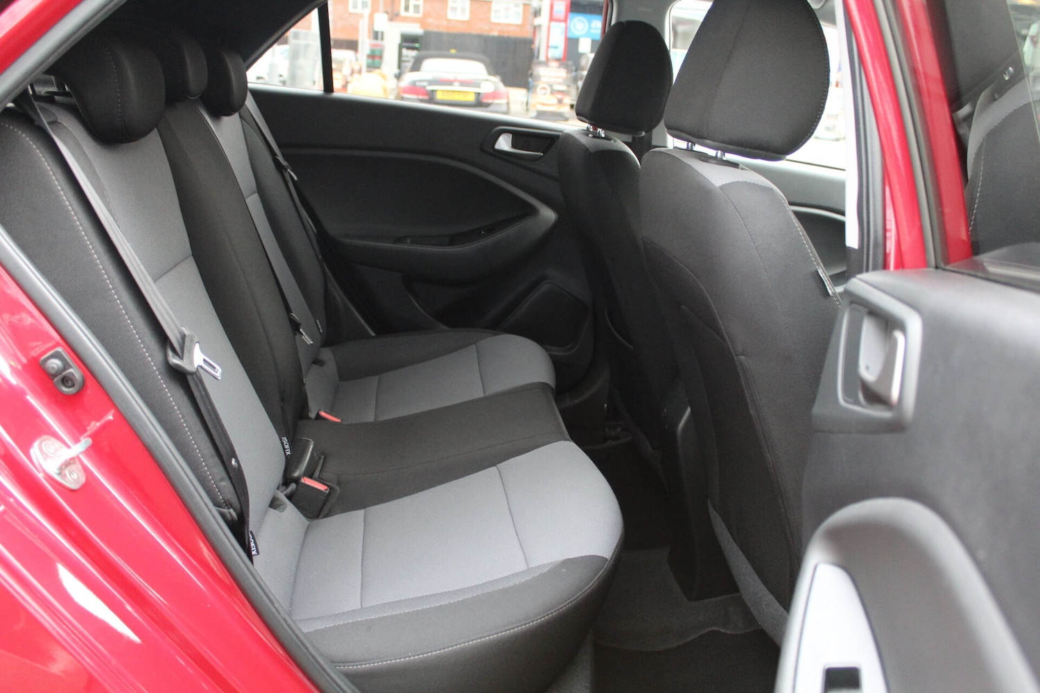 Used Hyundai i20 2018 for sale - 76365754: Photo 31