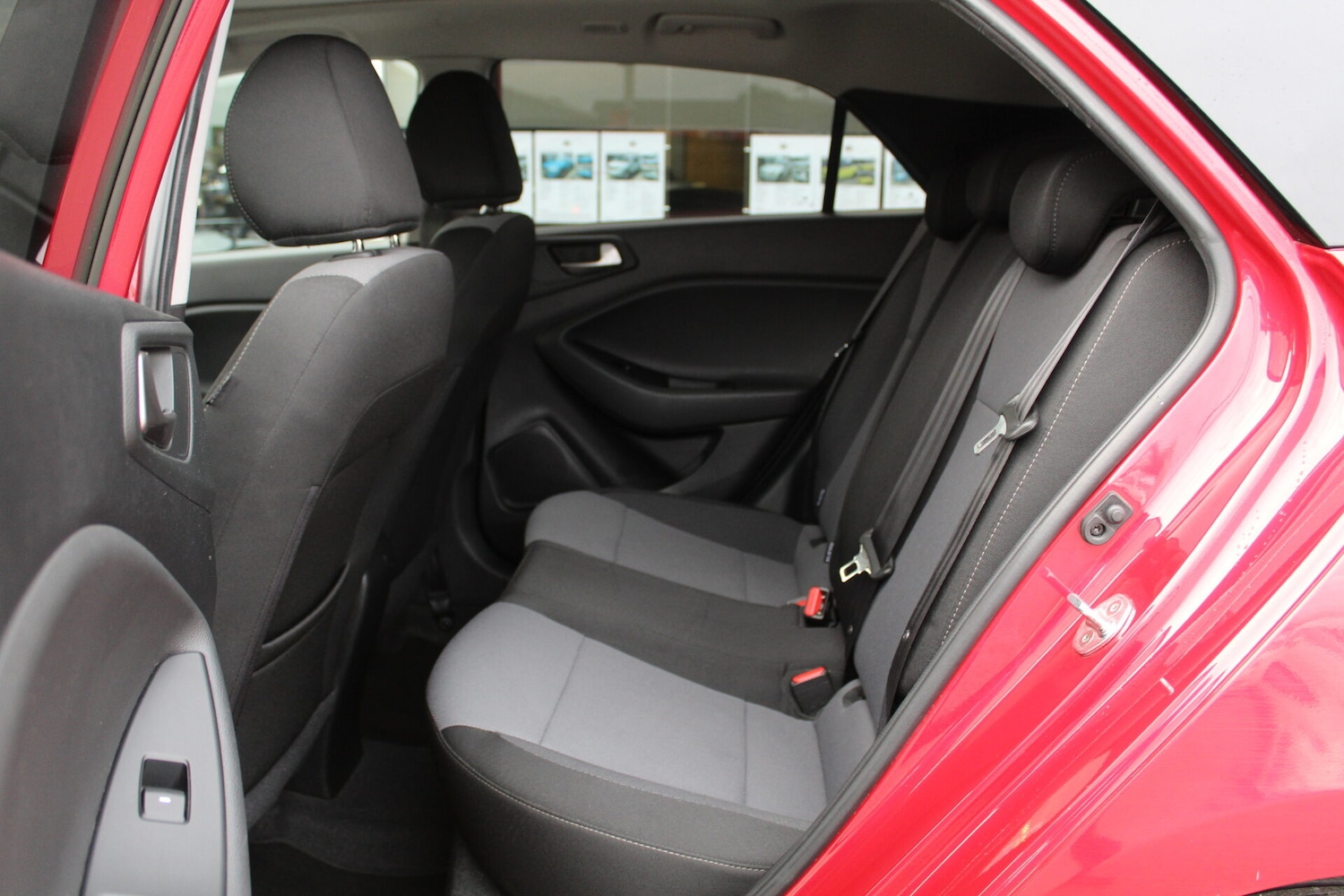 Used Hyundai i20 2018 for sale - 76365754: Photo 37