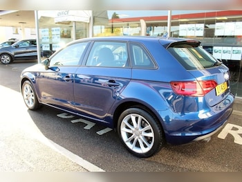 Used Audi A3 2014 for sale - 76492292: Photo
