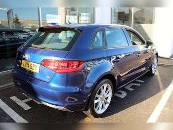 Used Audi A3 2014 for sale - 76492292: Photo