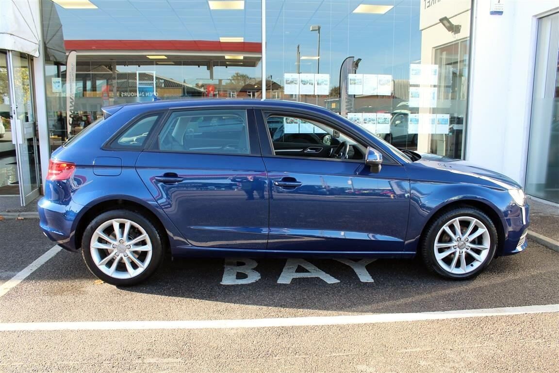 Used Audi A3 2014 for sale - 76492292: Photo 5