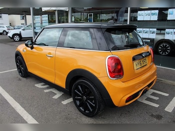 Used MINI Hatch 2016 for sale - 76352082: Photo