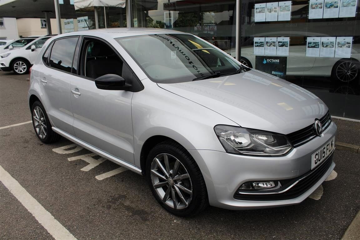 Used Volkswagen Polo 2015 for sale - 76352083: Photo 4
