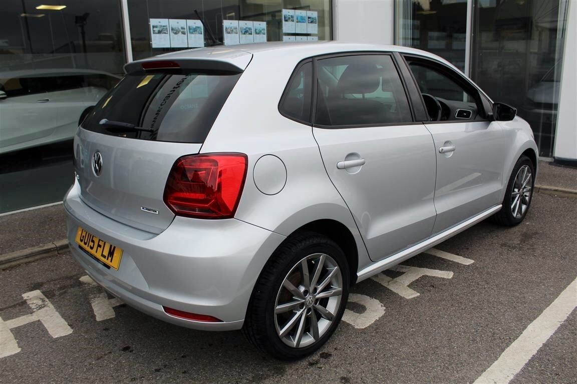 Used Volkswagen Polo 2015 for sale - 76352083: Photo 6