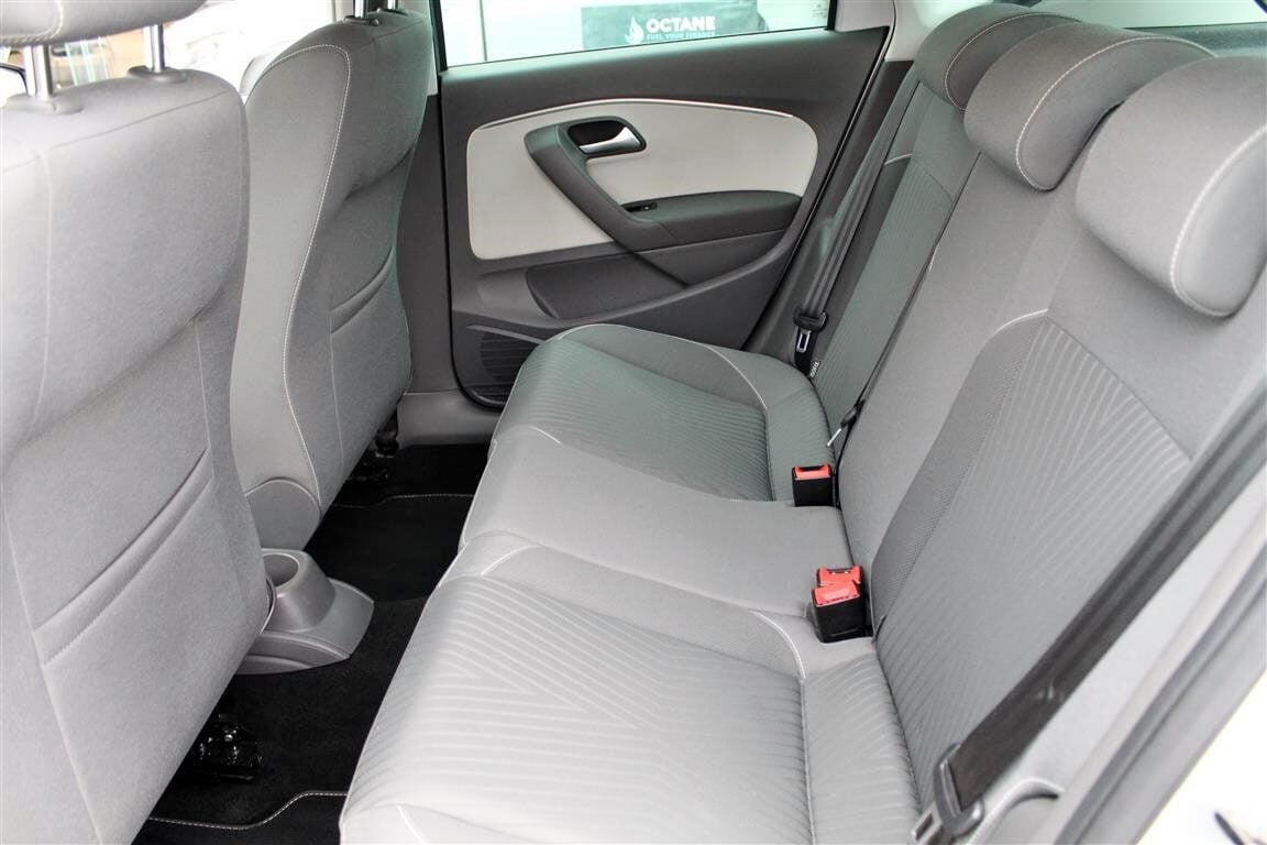 Used Volkswagen Polo 2015 for sale - 76352083: Photo 8