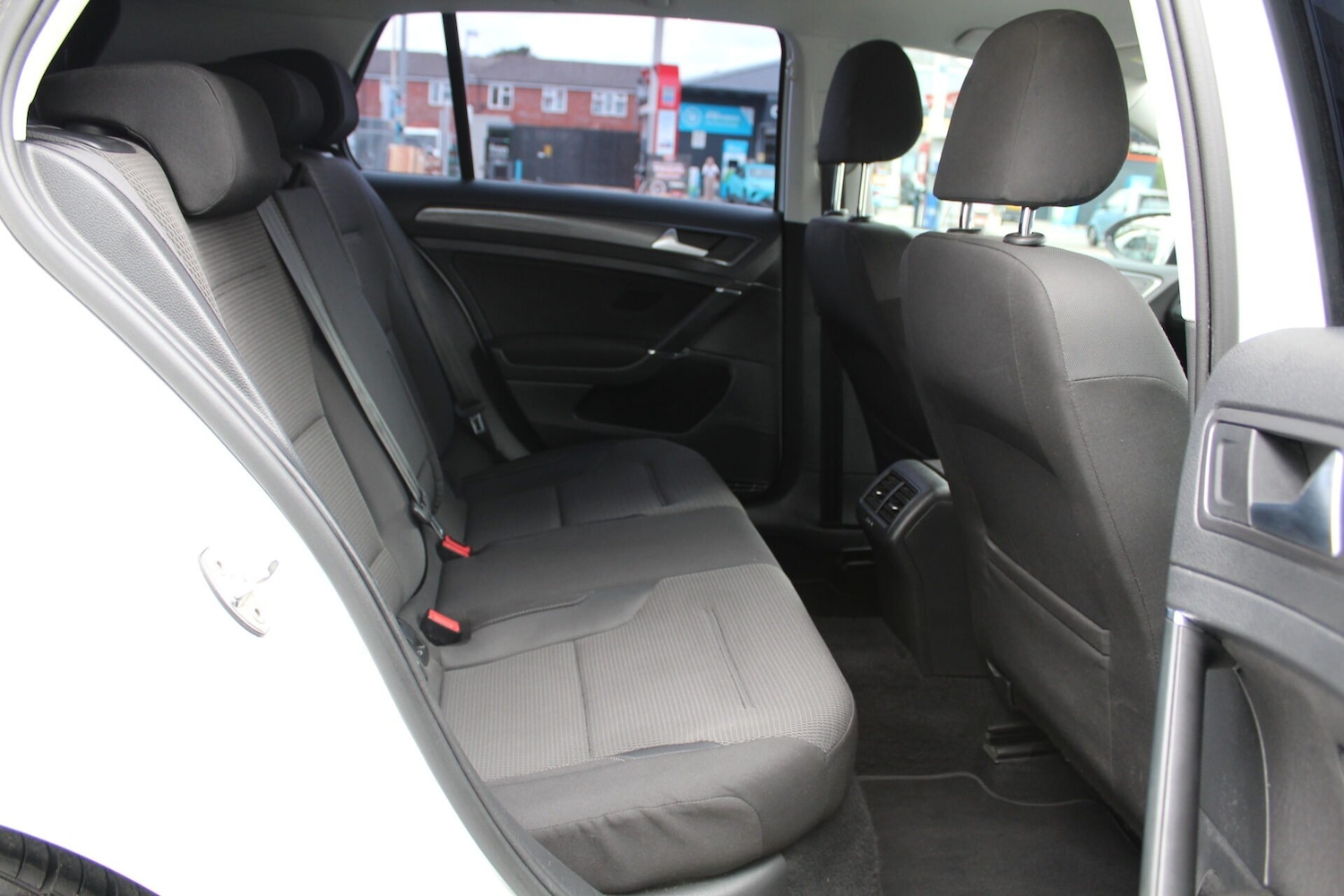 Used Volkswagen Golf 2019 for sale - 76352065: Photo 14
