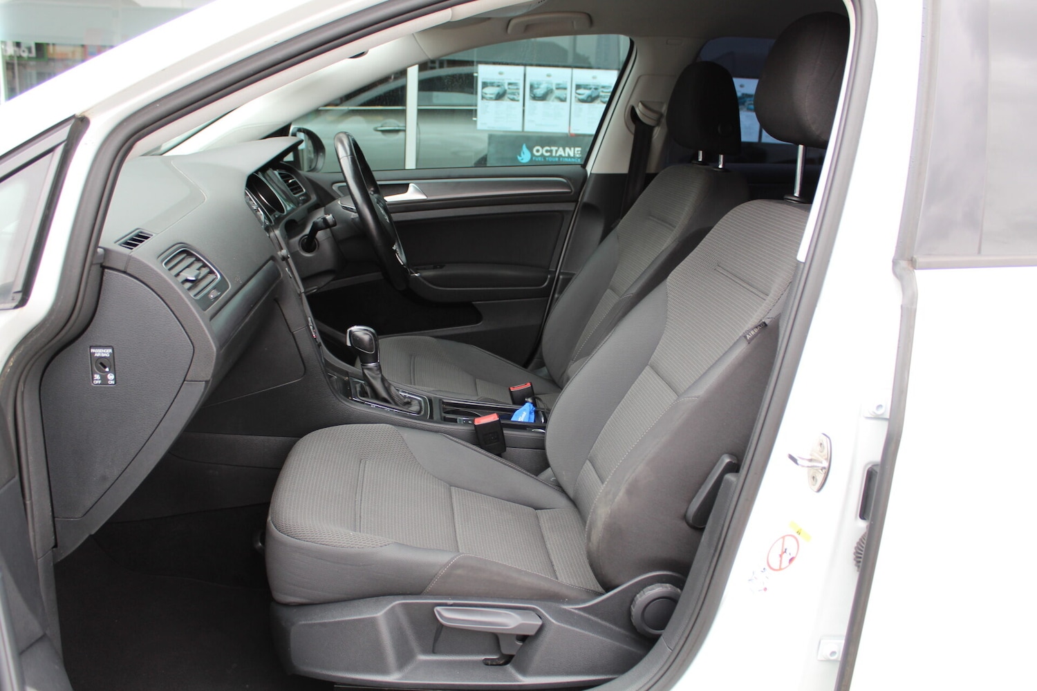 Used Volkswagen Golf 2019 for sale - 76352065: Photo 17