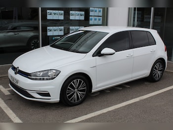 Used Volkswagen Golf 2019 for sale - 76352065: Photo