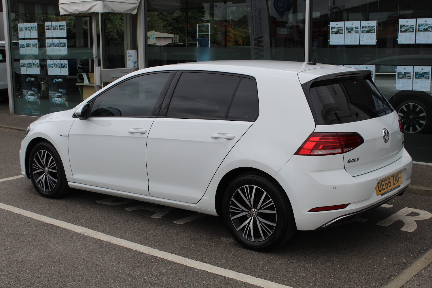 Used Volkswagen Golf 2019 for sale - 76352065: Photo 3