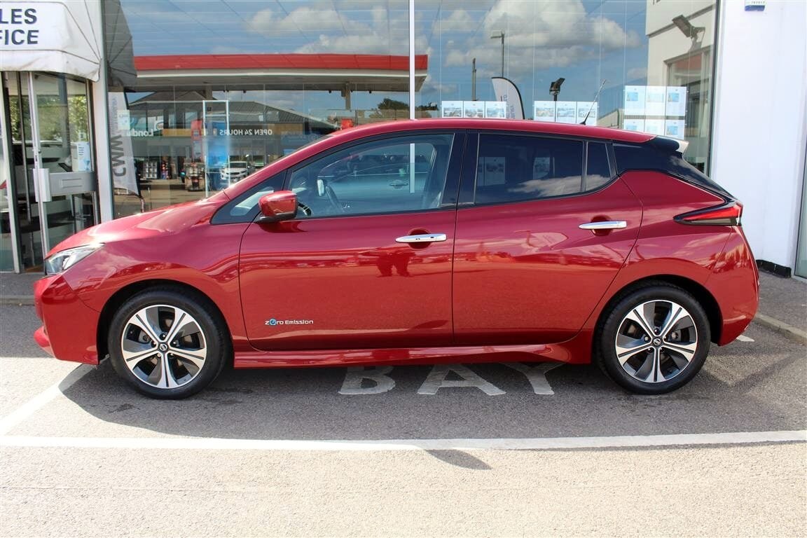 Used Nissan Leaf 2019 for sale - 76352062: Photo 2