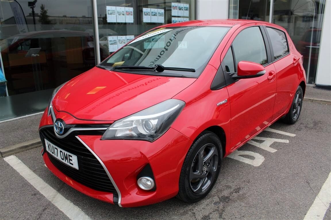 Used Toyota Yaris 2017 for sale - 76352095: Photo 1