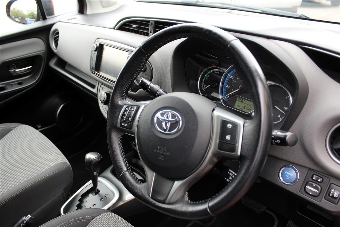 Used Toyota Yaris 2017 for sale - 76352095: Photo 12
