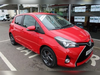 Used Toyota Yaris 2017 for sale - 76352095: Photo