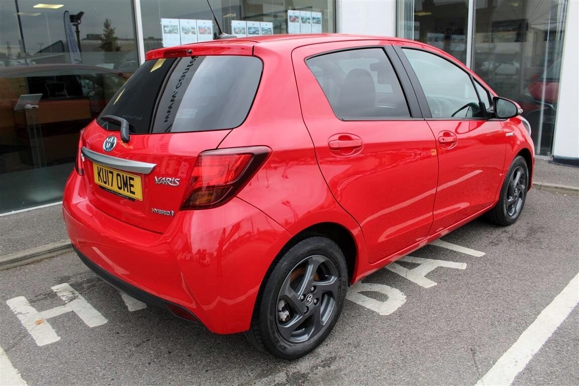 Used Toyota Yaris 2017 for sale - 76352095: Photo 6