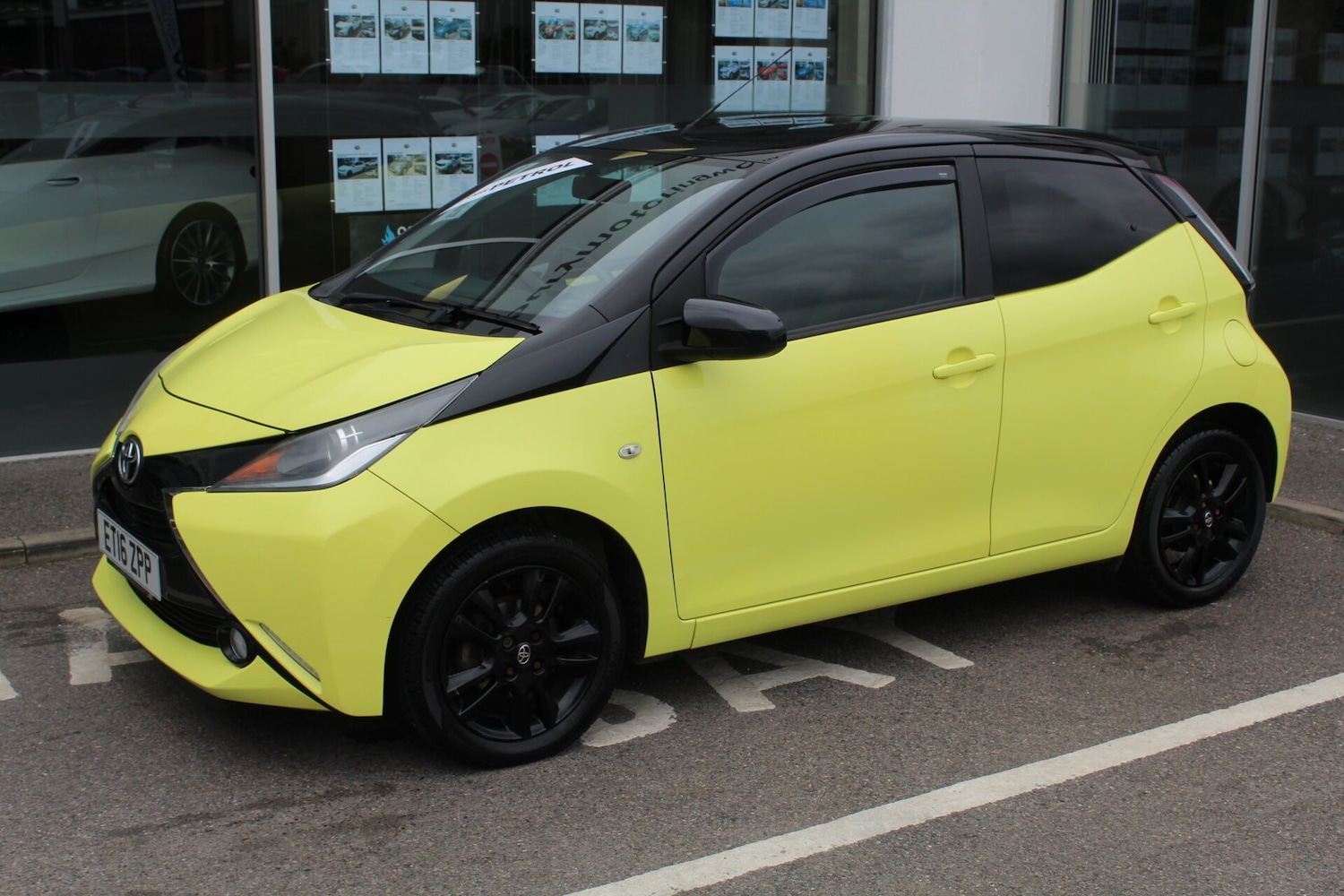 Used Toyota AYGO 2016 for sale - 76352077: Photo 1
