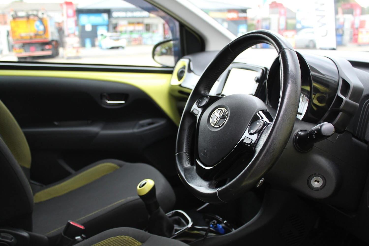 Used Toyota AYGO 2016 for sale - 76352077: Photo 13