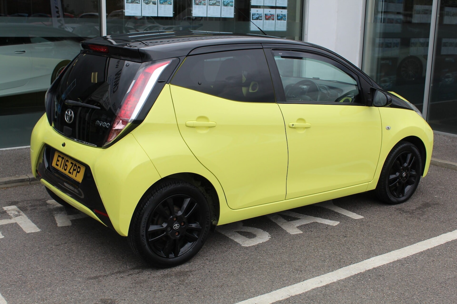 Used Toyota AYGO 2016 for sale - 76352077: Photo 4