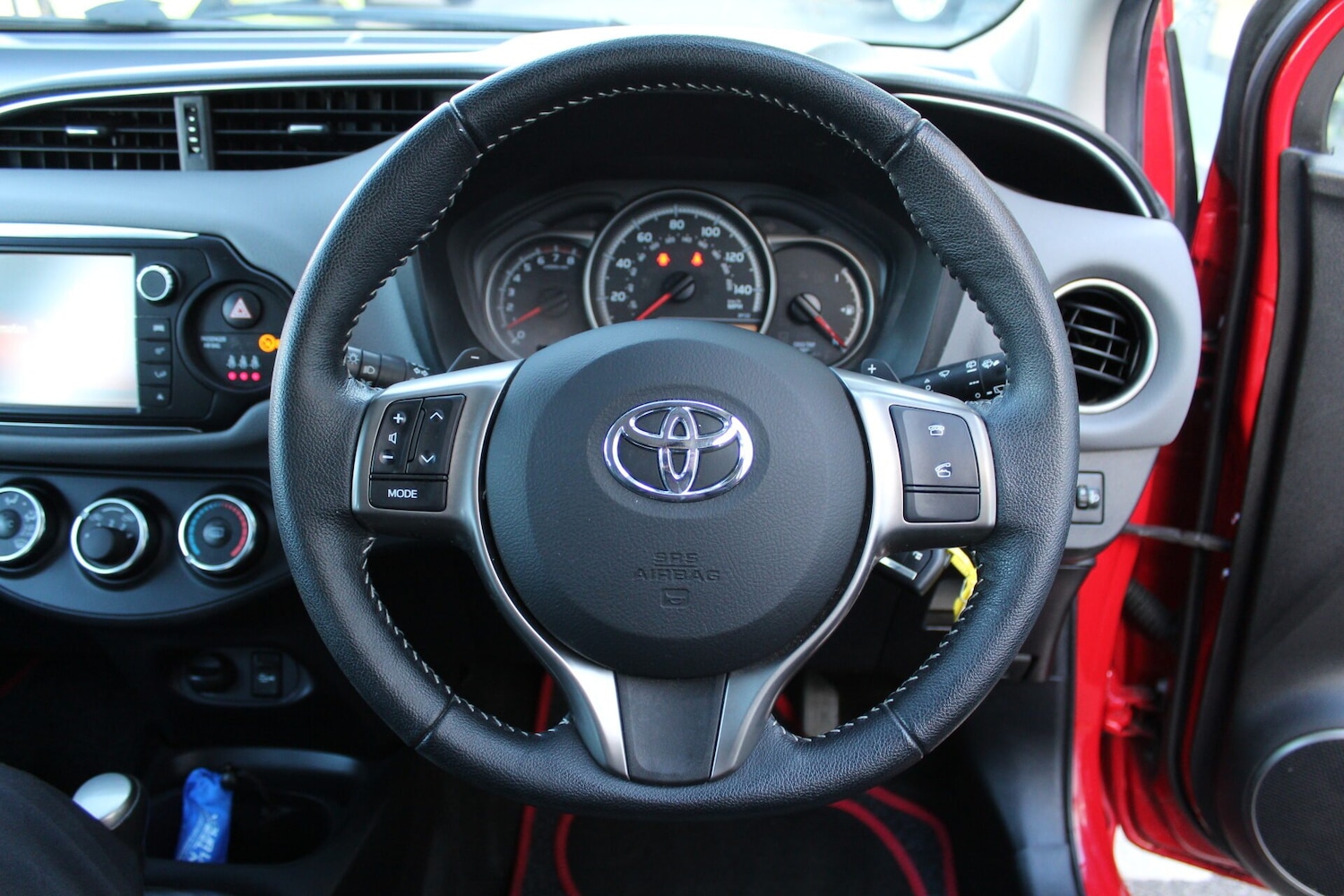 Used Toyota Yaris 2015 for sale - 76357450: Photo 10