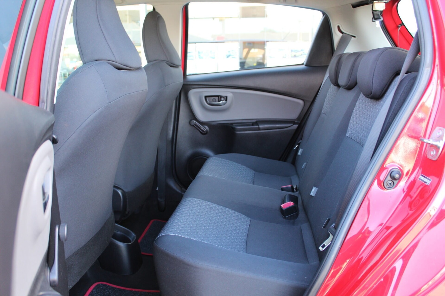 Used Toyota Yaris 2015 for sale - 76357450: Photo 29