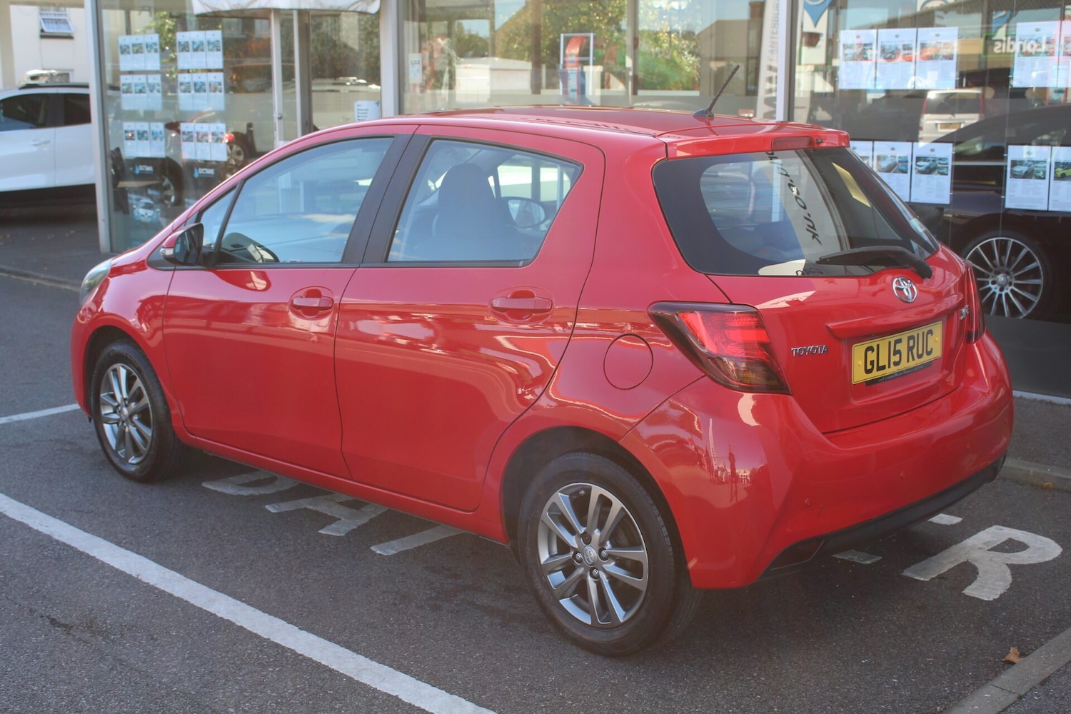 Used Toyota Yaris 2015 for sale - 76357450: Photo 3