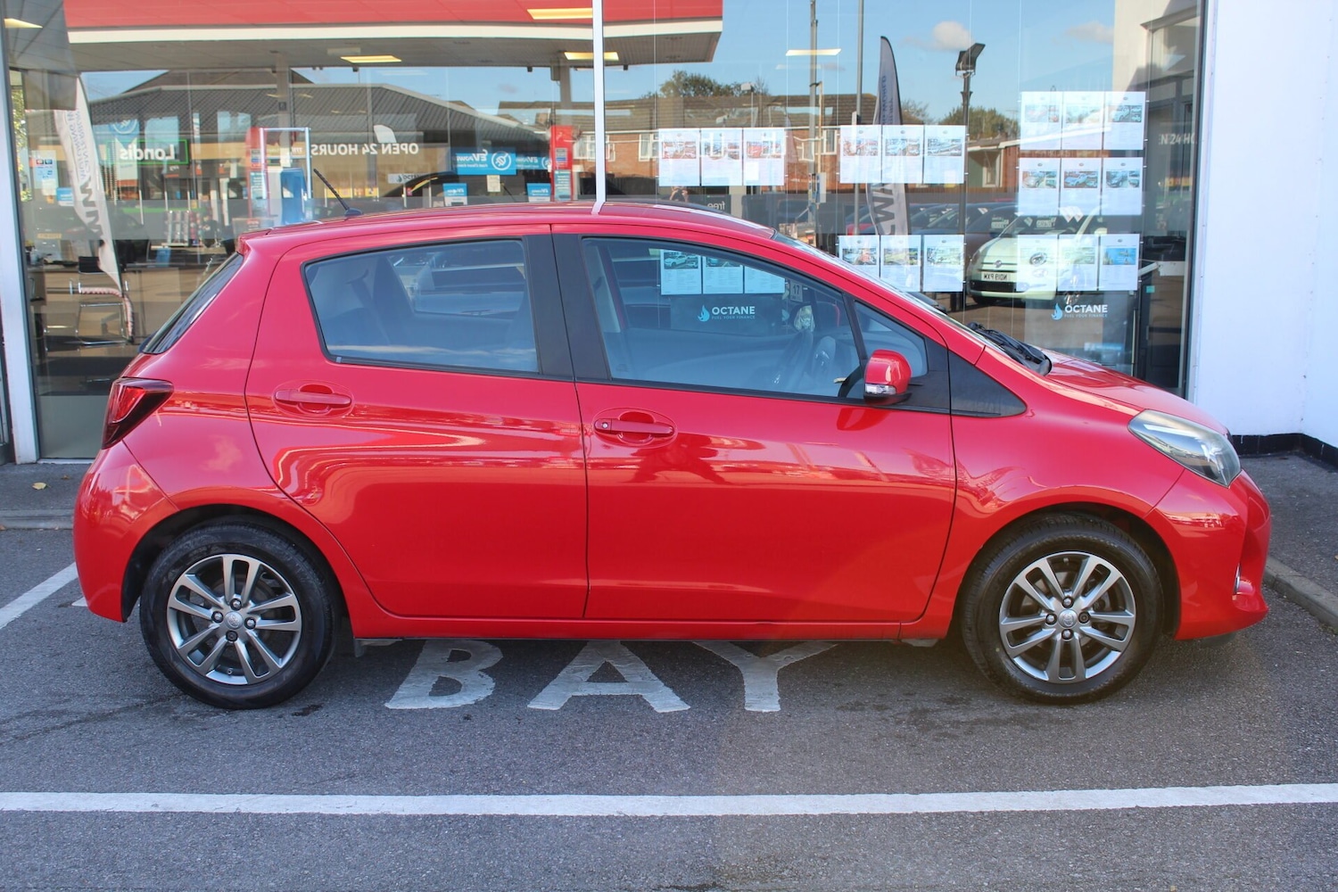 Used Toyota Yaris 2015 for sale - 76357450: Photo 6